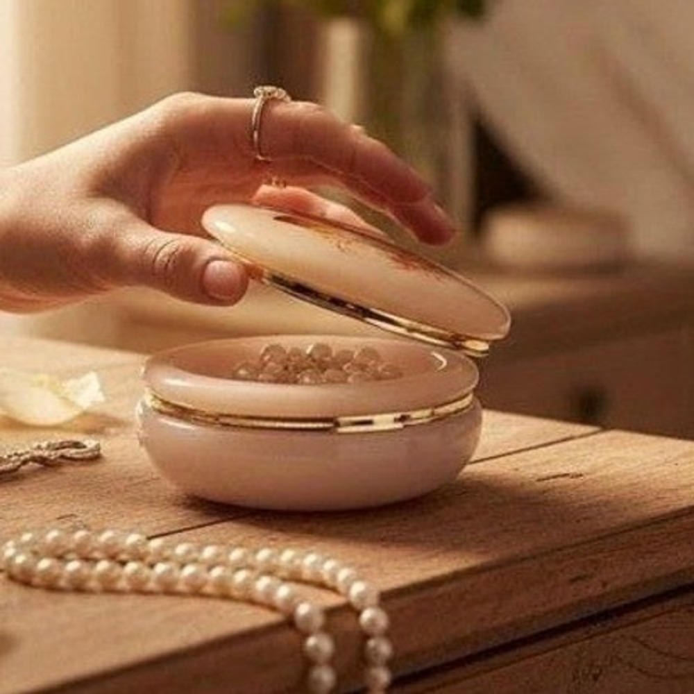 Vintage Italian Alabaster Butterfly Jewelry Trinket Box Keepsake Round 5"